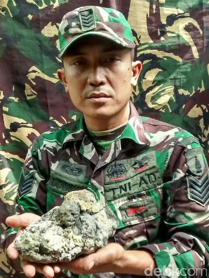 Gunung Bromo Masih Waspada, Bola Api Sempat Terlontar dari Kawah
