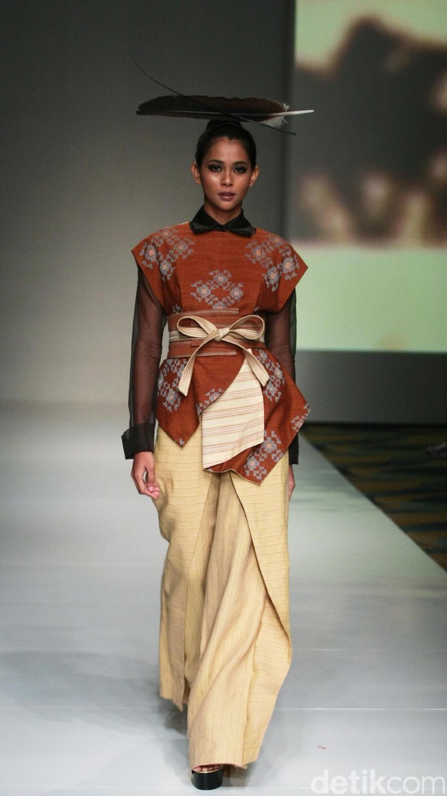 Peragaan Busana Balijava by Denny Wirawan yang di hadirkan di IPMI Trend Show 2017. The Hall Lt.8 Senayan City. Jakarta. [Foto: Mohammad Abduh/Wolipop]