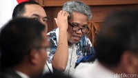 Buni Yani mengikuti sidang praperadilan yang ia ajukan di Pengadilan Negeri Jakarta Selatan, Jl Ampera Raya, Jaksel, Rabu (14/12/2016).