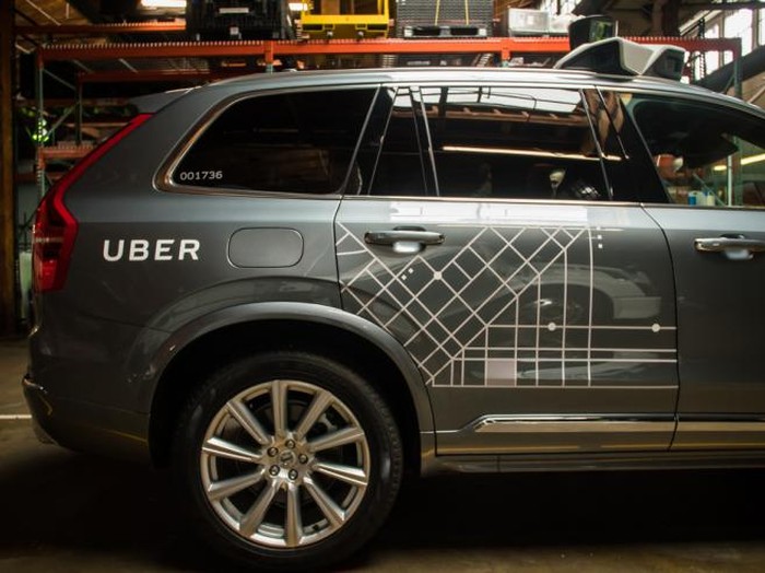 Mobil Otonom Uber Bahayakan Pesepeda