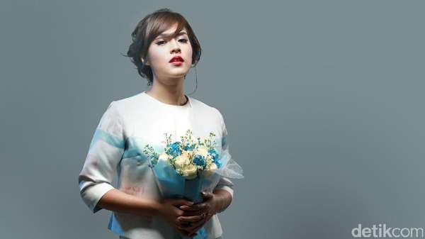 Gemas! Gaya Raisa Bolder in 2 Years Celeb of The Month Gemas! Gaya Raisa Bolder in 2 Years Celeb of The Month