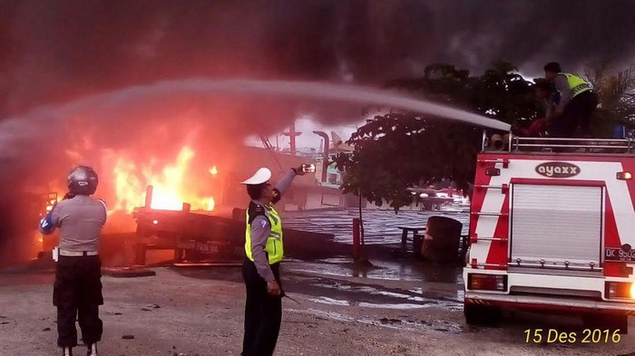 2 Kapal Ikan Terbakar di Benoa, Kerugian Rp 150 Juta