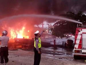 2 Kapal Ikan Terbakar di Benoa, Kerugian Rp 150 Juta