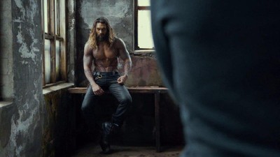 Badan Kekar Jason Momoa Aquaman si Master Climbing