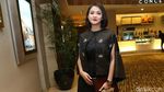 Hot Mom Alert! Cantiknya Revalina S Temat