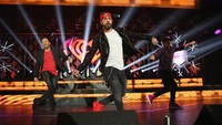 Backstreet Boys saat tampil di acara tahunan yang digelar di Illinois, AS pada Rabu malam (14/12/2016). Tasos Katopodis/Getty Images for iHeart/detikFoto.