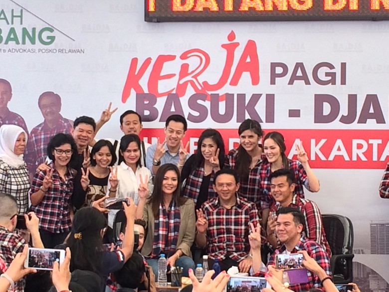Kata Para Pesohor Pro-Ahok, Terenyuh Lihat Sidang hingga Suka Ketegasan Kata Para Pesohor Pro-Ahok, Terenyuh Lihat Sidang hingga Suka Ketegasan