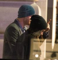 Ini Perjalanan Cinta Pangeran Harry dan Meghan Markle 