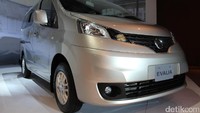 Di urutan ketujuh ada mobil Nissan Evalia. Meski jarang mengalami perubahan, mobil ini rupanya masih diincar netizen Indonesia. Foto: dok detikOto