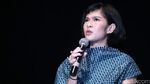 Awas Meleleh! Dian Sastrowardoyo Tampil Beda