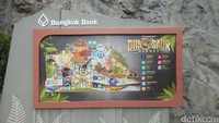 Sebagai tempat wisata bertema dinosaurus, ada sejumlah wahana menarik di area berbeda yang bisa dicoba di sini. Contohnya Dinosaur District, Stars of Dino, Dino Eye, 4D Deep World, The Great Volcano, Dino Farm dan Raptor X-Treme (Pasti/detikTravel)