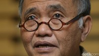 Dalam konferensi pers ini, Agus menyatakan KPK menetapkan Deputi Bidang Informasi Hukum dan Kerja Sama Badan Keamanan Laut (Bakamla) Eko Susilo Hadi sebagai tersangka penerima suap.