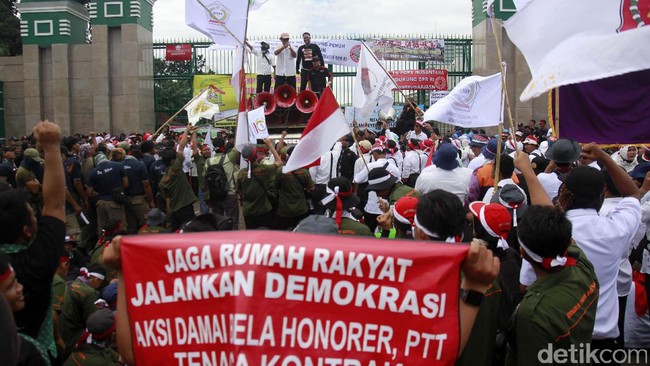 Bocoran Bos Baru Garuda Indonesia, Isi Ulang OVO Bayar Rp 1.000