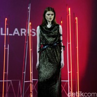 Pada koleksi terbarunya ini Stella Rissa mengangkat tema Rock and Rolla di IPMI Trend Show 2017. Senayan City. Jakarta. [Foto: Mohammad Abduh/Wolipop]