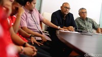 Ketua Bidang Pembinaan Prestasi PRSI Wisnu Wardhana (dua dari kanan) mengatakan seleknas akan digelar di minggu kedua atau ketiga bulan Januari 2017.