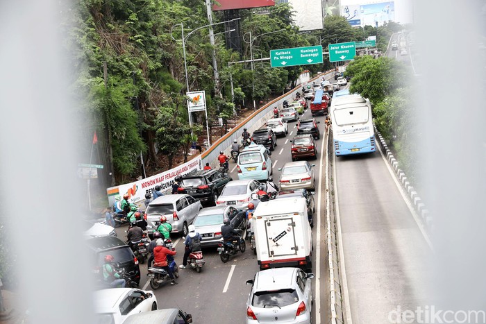 Polisi Siapkan Contra Flow Antisipasi Macet Proyek di Pancoran