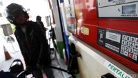 Terhitung hari ini harga Pertalite naik dari 6.900 menjadi Rp 7.050/liter, Pertamax naik dari Rp 7.600 menjadi Rp 7.750/liter dan Dexlite naik dari Rp 6.750 menjadi Rp 6.900/liter.