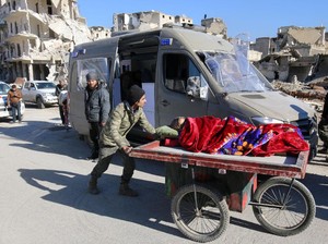 Evakuasi Dimulai, 50 Ribu Orang Masih Terperangkap di Aleppo