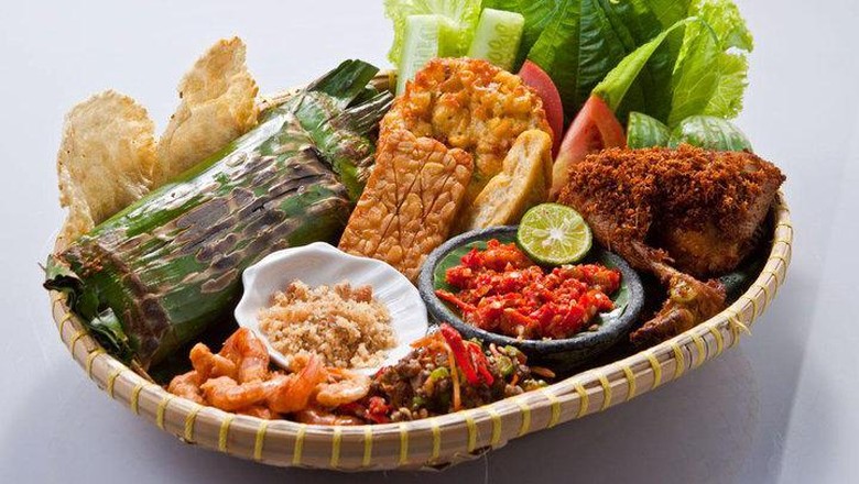 Makanan dan Manusia: Refleksi Hari Pangan Sedunia Makanan dan Manusia: Refleksi Hari Pangan Sedunia