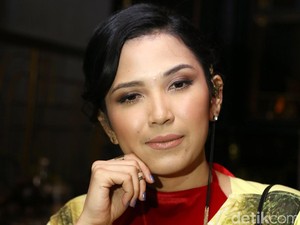 Sering Diajak Kajian Agama, Dinda Kanya Dewi Kebentur Waktu