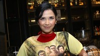Dinda Kanya Dewi mengaku masih belum terpikir untuk menikah. Pool/Palevi S/detikFoto.