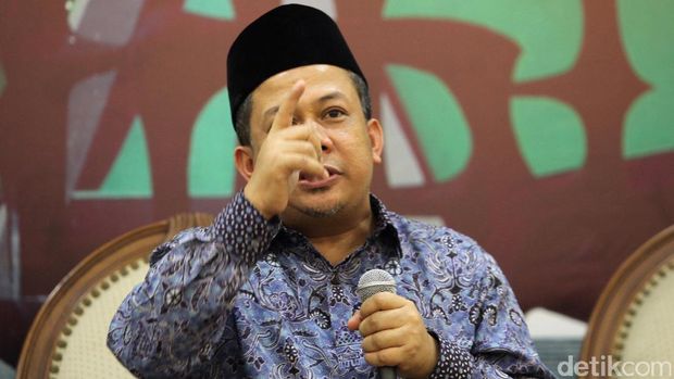 Fahri Hamzah / 