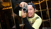 Kini ia tengah menekuni fotografi dari rekan-rekan artis yang sehobi seperti Tompi dan Ari Lasso. Pool/Palevi S/detikFoto.