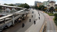 Kini kawasan tersebut terlihat lenggang setelah dilakukan penertiban.