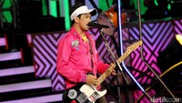 Kemudian ada Rocket Rockers yang tampil menghentak. Pool/Ismail/detikFoto.