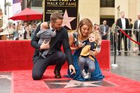 Perdana, Ryan Reynolds & Blake Lively Tampilkan Anak-anaknya di Depan Publik
