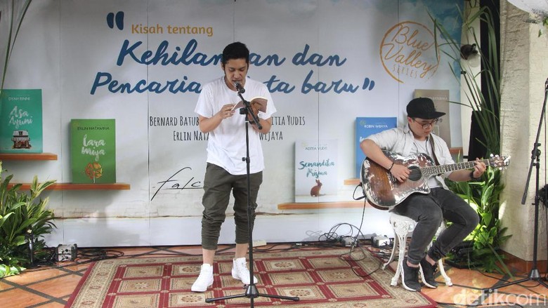 Adaptasi dari Film Ismail Basbeth, Novel Mobil Bekas Lebih Lengkap Adaptasi dari Film Ismail Basbeth, Novel Mobil Bekas Lebih Lengkap