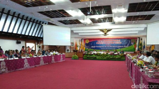 Mentan Amran Rakor di Palangkaraya-Kalimantan Tengah