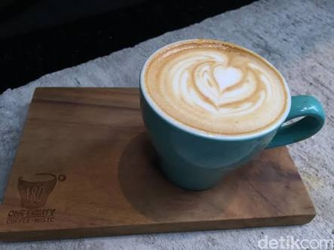 Sedang di Bandung? Yuk, Bersantai Sambil Ngopi Asyik di Kafe Unik Ini