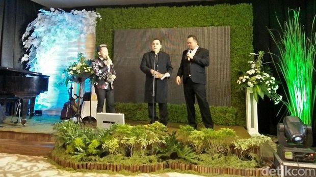 Cak Lontong memeriahkan launching hotel (Bonauli/detikTravel)
