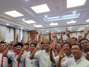 Sandiaga Minta Pendukung Rapatkan Barisan Kalahkan Ahok Si Superman