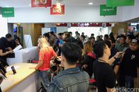 Oppo Sebar 6.000 Unit Raisa Phone