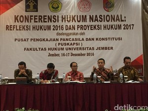 Egosektoral Masih Hantui Reformasi Hukum 2017
