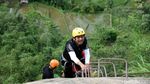 Kamu Bernyali? Coba Taklukan Via Ferrata Gunung Parang di Purwakarta