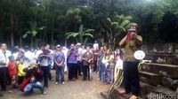 Buku Berisi 'Kegilaan' Gubernur Ganjar Diluncurkan di Candi Gunung Wukir