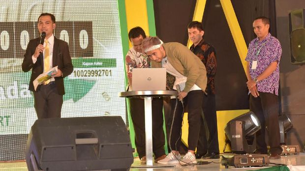 Pegadaian Bagikan Undian dari Emas, Mobil, Hingga Umroh