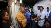 Kegiatan ini merupakan kerja nyata PLN WP2B dalam mewujudkan meningkatkan rasio elektrifikasi hingga 90,22% di Provinsi Papua dan Papua Barat pada tahun 2020. Pool/dok. PLN.
