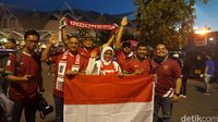Ketika Anies Baswedan Menjadi Suporter 'Merah Putih' di Thailand