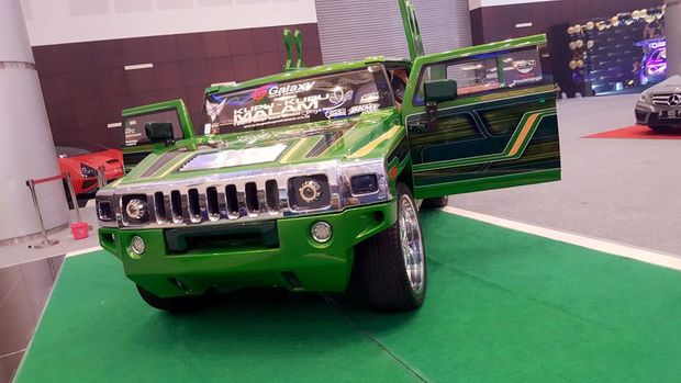 200 Mobil Semarakkan Seri Terakhir BlackAuto Battle di Surabaya