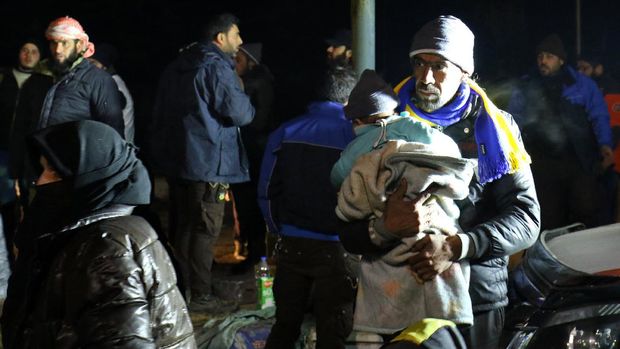 Warga Aleppo kembali dievakuasi