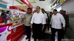 Gubernur BI Belanja Pakai Uang Rupiah Baru