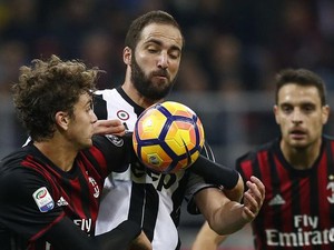 Montella: Juventus Bukan Cuma Higuain
