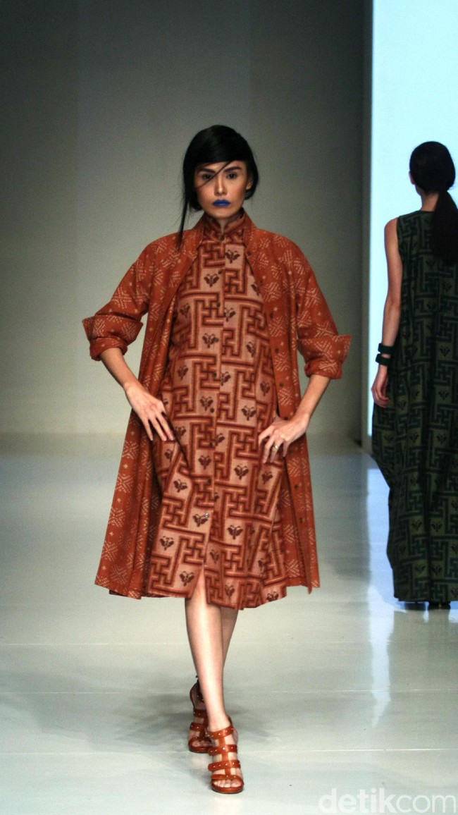 Koleksi Auguste Soesastro yang mengusung tema KROMO di IPMI Trend Show 2017. Senayan City. Jakarta. [Foto: Mohammad Abduh/Wolipop]