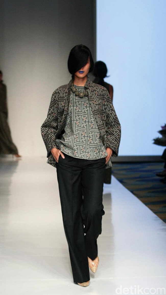 Koleksi Auguste Soesastro yang mengusung tema KROMO di IPMI Trend Show 2017. Senayan City. Jakarta. [Foto: Mohammad Abduh/Wolipop]