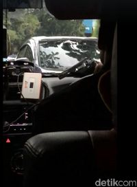 Driver Go-Car Bawa Pistol, Go-Jek: Itu Korek Api