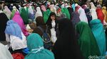 Massa Aksi Damai Aleppo Salat Zuhur dan Doa Bersama